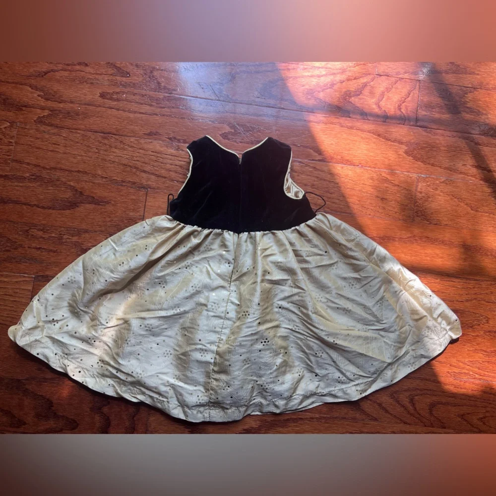 The Children's Place Black Velvet Headband with Gold Lining - Picture 2 of 3